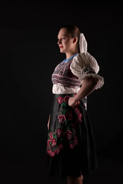 Menina Bonita Nova Vestido Tradicional Folclore Eslovaco Menina Folclórica Eslovaca — Fotografia de Stock