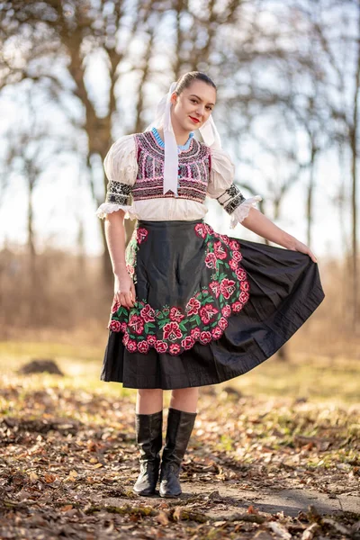 Slovak Folkloru Slovak Halk Kızı — Stok fotoğraf