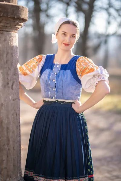 Young Beautiful Slovak Woman Traditional Dress Posing Outdoors Slovak Folklore — Stock Photo, Image