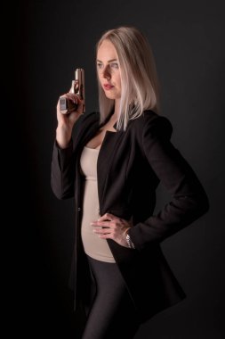 Sexy Genç kız silahla