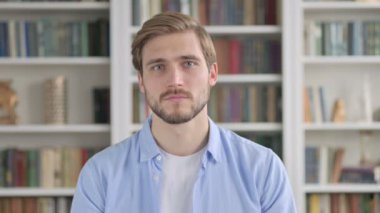 Şok Olmuş, Şaşırmış Adamın Portresi 