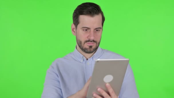 Portrait of Attractive Man using Tablet in Cafe, Green Screen — Stock video