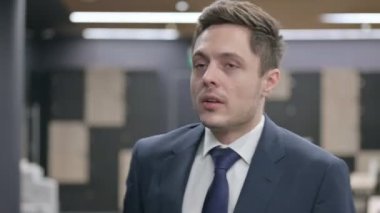 İş adamının portresi Korkmuş, Korkmuş