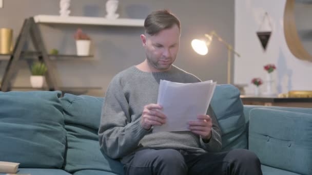 Manipuler occasionnellement le succès sur les documents, Sofa — Video