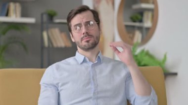Boynu Ağrıyan Genç Adam 'ın Portresi 