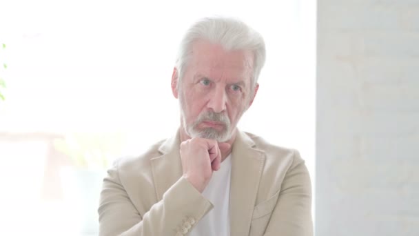 Portrait Pensive Senior Old Man Thinking New Plan — 비디오