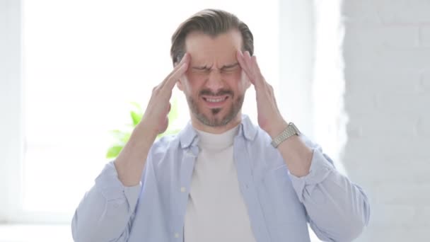 Portrait Mature Man Having Headache — Vídeo de Stock
