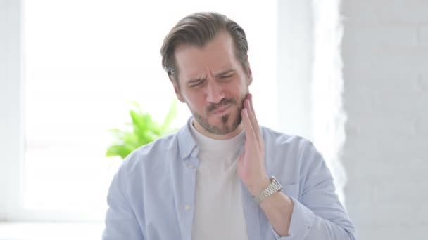 Portrait Sick Mature Man Having Toothache — Video Stock