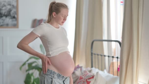 Standing Pregnant Young Woman Having Back Pain — Stockvideo