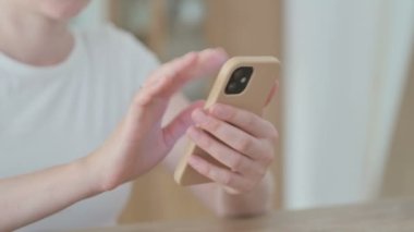 Smartphone 'da Kadın El Taraması İnternet