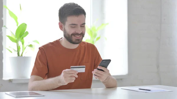 Creative Young Man Shopping Online Smartphone Banking — 스톡 사진