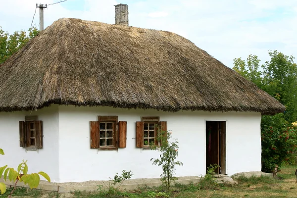 Українське село будинок Ліцензійні Стокові Фото