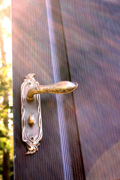 Open the door handle. Element of conceptual design. — Stock Photo, Image