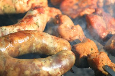 bratwursts ızgara