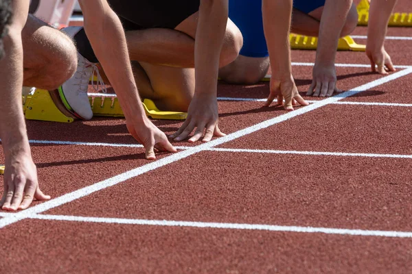 Startaufstellung Für Sprint Der Leichtathletik — Stockfoto