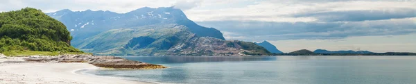 Vista panorâmica da costa norueguesa — Fotografia de Stock