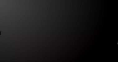 Yeni yılın kutlu olsun 2024 siyah arka planda