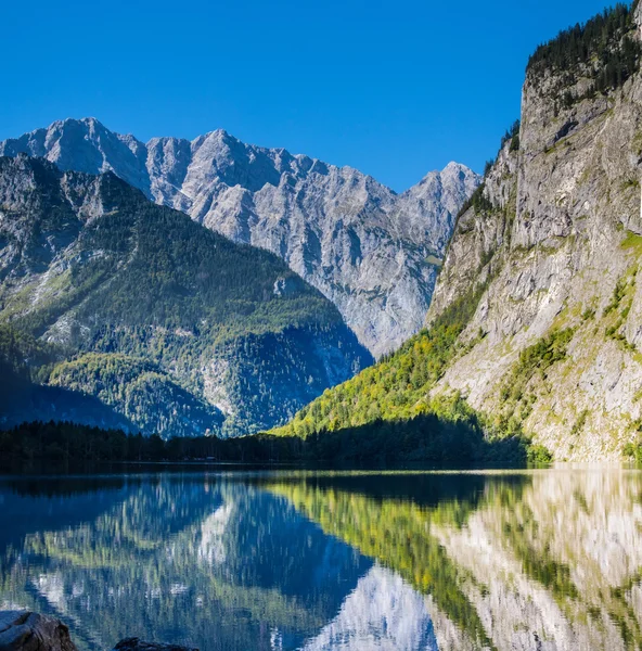 El lago Koenigssee cerca de Berchtesgaden — Foto de Stock