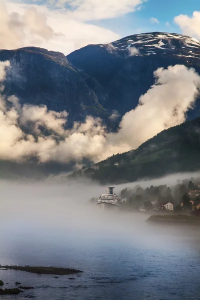 Vista a Nordfjord en Noruega —  Fotos de Stock