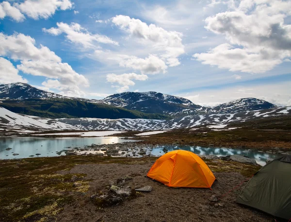 Two tourist tents, active lifestyle — Stock Photo, Image