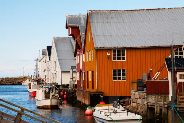 Vista da vila de pescadores escandinavos, Bud, Noruega — Fotografia de Stock