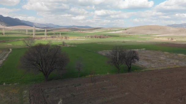 Vue aérienne par drone du paysage rural de la Turquie au printemps, Denizli — Video