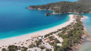 Hava aracı görüntüsü Oludeniz plajı Türkiye Akdeniz maliyeti