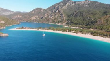 Hava aracı görüntüsü Oludeniz plajı Türkiye Akdeniz maliyeti