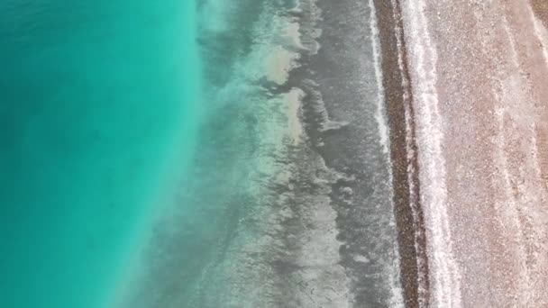 Vista aérea do lago de refrigerante Salda na Turquia — Vídeo de Stock