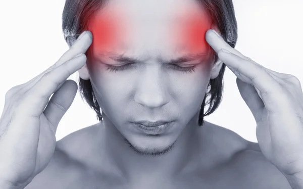 Baş ağrısı ile genç adam — Stok fotoğraf