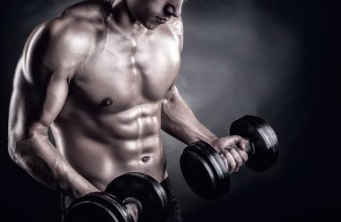 Man lifting weights 