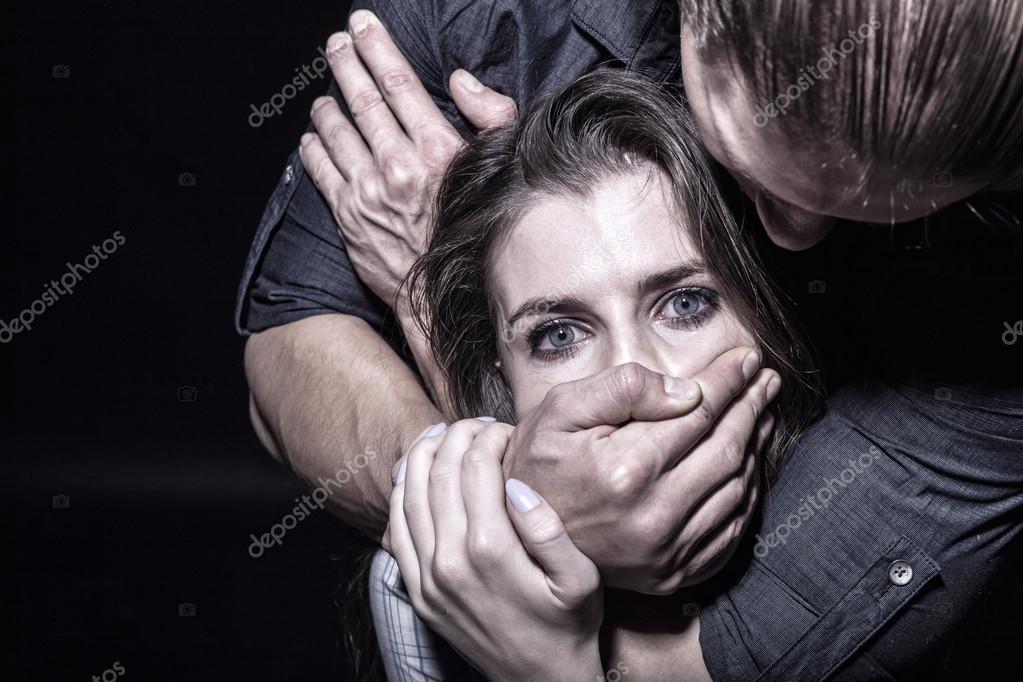 Борьба против семьи. Мужчина и женщина. Стоп насилию в семье. Борьба против семьи. Сплоченность семьи.