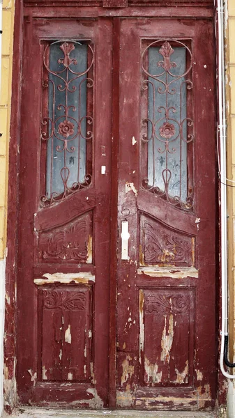 Velho Shabby Marrom Vintage Entrada Dupla Porta Com Vidro Vista — Fotografia de Stock