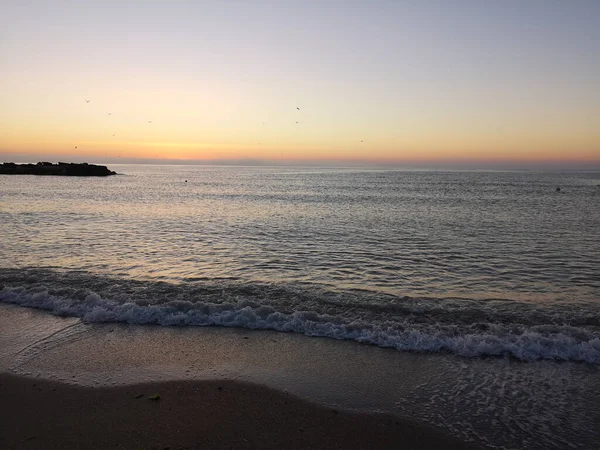 Mistisk Solnedgång Vid Svarta Havets Strand Orange Himmel Magiskt Vatten — Stockfoto