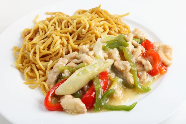 Shredded chicken and noodles — Stock Photo, Image