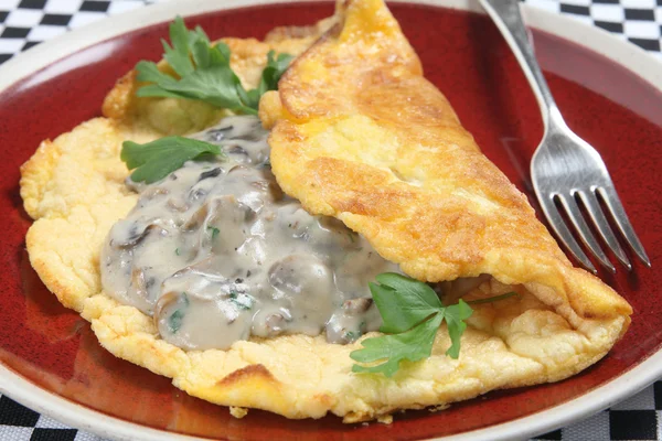 Omelette soufflé aux champignons — Photo