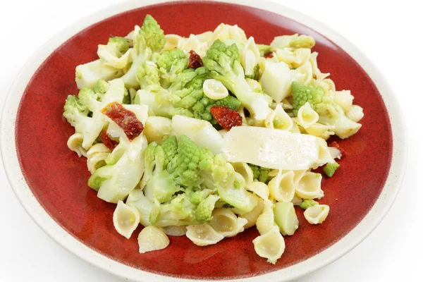 Romanescu and pasta meal — Stock Photo, Image