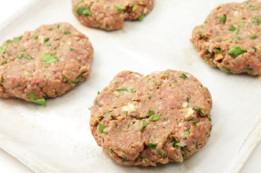 ev yapımı beefburger köftesi