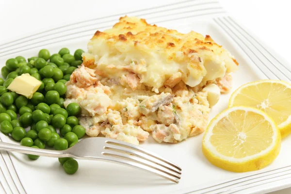 Salmon and potato pie — Stock Photo, Image