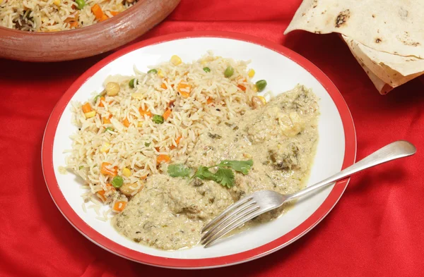 Ryby w zielonym curry posiłek wysoki kąt — Zdjęcie stockowe