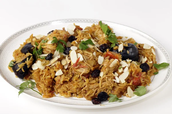 Chicken kabsa on a serving plate — Stock Photo, Image
