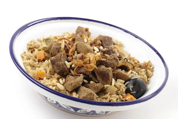 Kabsa oder majbus in einer Tajine — Stockfoto