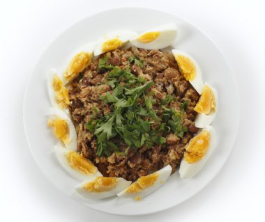 Yumurtalı Mısırlı faul tabak