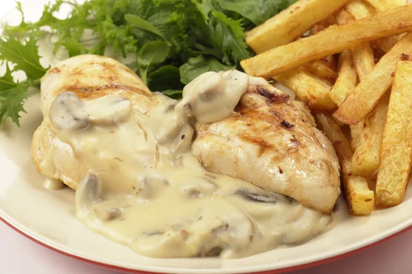 Grillezett csirkemell étkezés Vértes — Stock Fotó