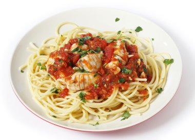 Balık arrabbiata soslu spagetti