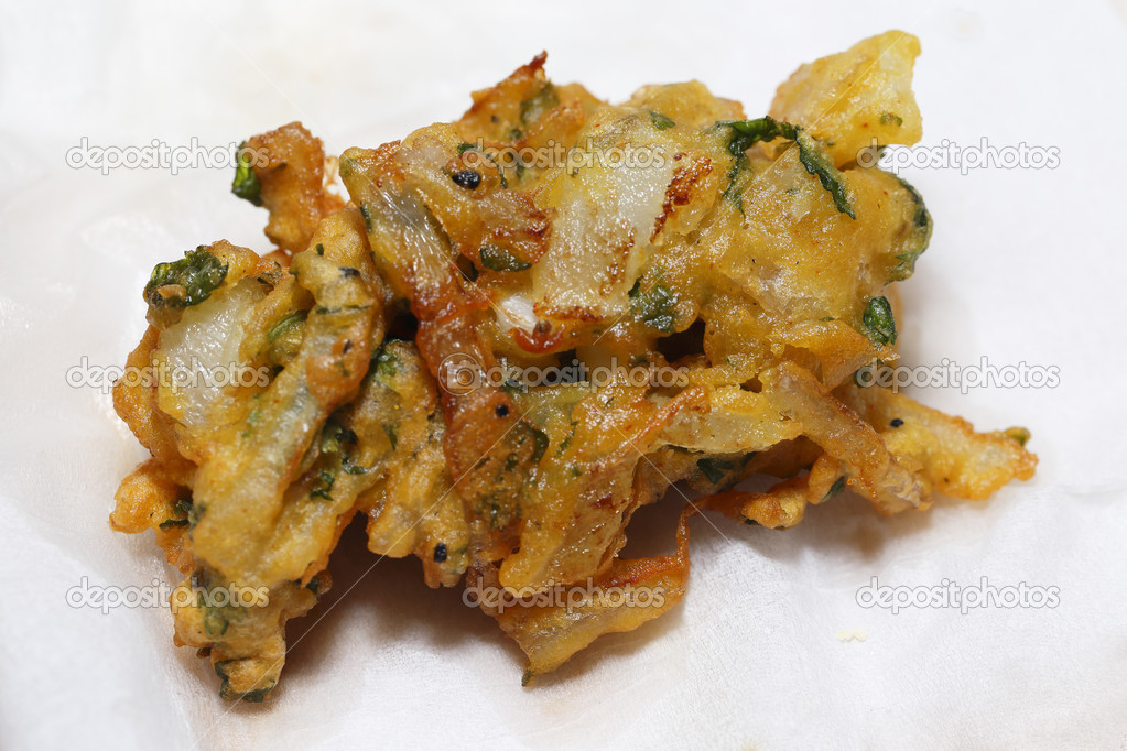 Fresh fried onion bhaji