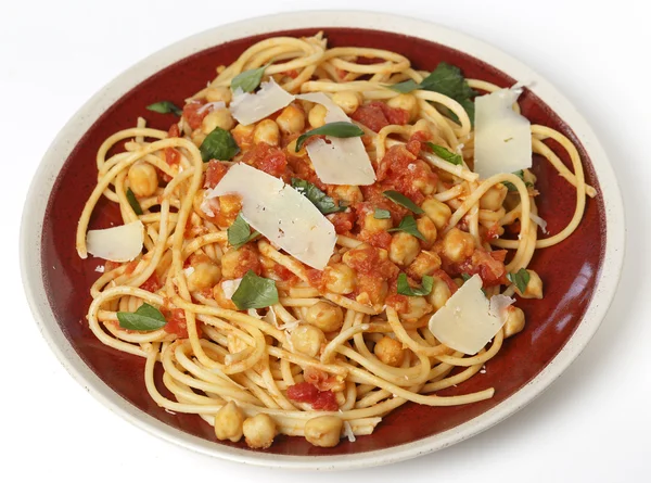 Spaghetti with chickpeas and parmasan — Stock Photo, Image