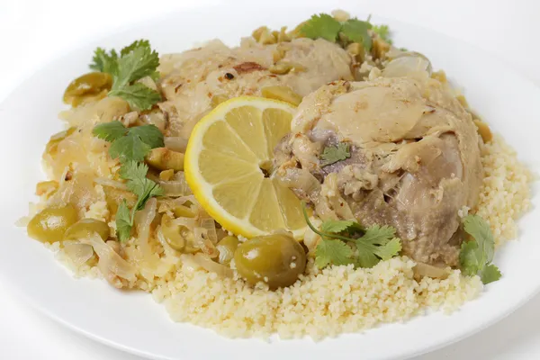 Citrus chicken with olives and couscous — Stock Photo, Image