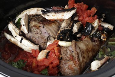 kuzu shanks bir crockpot içinde