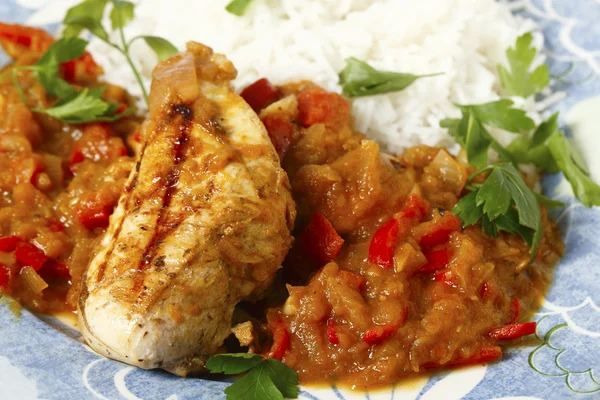 Chicken in salsa closeup — Stock Photo, Image